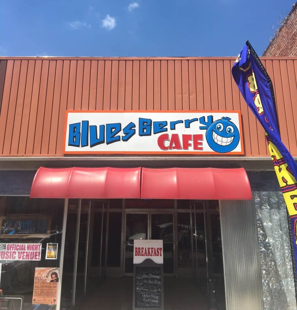 Live Music Venues Guide includes Bluesberry Cafe in Clarksdale