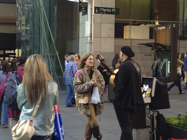 Madge Marley Howell meeting musician JOSE in Downtown Sydney. Photo by DELTA BOHEMIAN